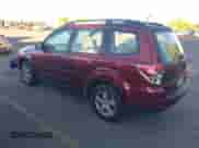 2010 Subaru Forester X z VIN JF2SH6BC8AH906249, wystawiony jako IAAI lot #43505506 z przebiegiem 165 019 mil mil oraz . Historia ofert i sprzedaży dostępna na DreamBid. Obrazek 3.