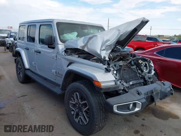 2024 Jeep Wrangler Sahara с VIN 1C4PJXEN5RW129340, выставлен на аукционе IAAI как лот 43058894 с пробегом 47 467 миль миль и . История ставок и продаж доступна на DreamBid. Изображение 1.