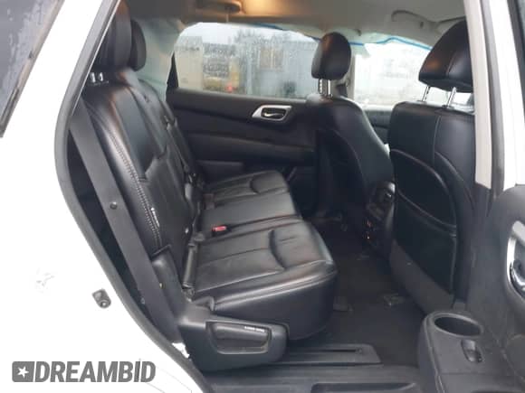 2020 Nissan Pathfinder SL z VIN 5N1DR2CN1LC603919, wystawiony jako IAAI lot #40834376 z przebiegiem 84 726 mil mil oraz . Historia ofert i sprzedaży dostępna na DreamBid. Obrazek 8.