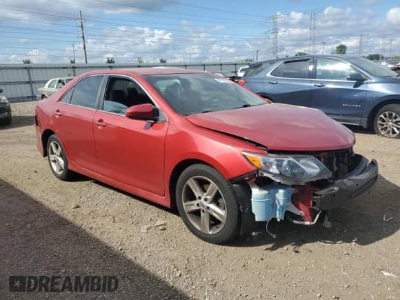 2013 Toyota Camry SE z VIN 4T1BF1FK3DU683330, wystawiony jako Copart lot #81705335 z przebiegiem Nie podano mil oraz Szkoda całkowita • Salvage title. Historia ofert i sprzedaży dostępna na DreamBid. Obrazek 4.