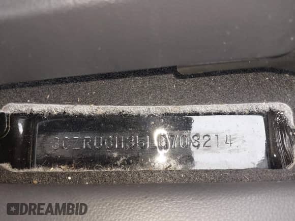 2020 Honda HR-V LX с VIN 3CZRU6H35LG703214, выставлен на аукционе IAAI как лот 42993730 с пробегом 80 187 миль миль и . История ставок и продаж доступна на DreamBid. Изображение 14.