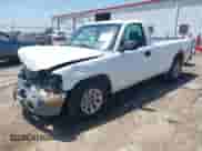 2007 GMC Sierra 1500 Work Truck z VIN 3GTEC14X07G163800, wystawiony jako IAAI lot #42448674 z przebiegiem 294 646 mil mil oraz . Historia ofert i sprzedaży dostępna na DreamBid. Obrazek 2.
