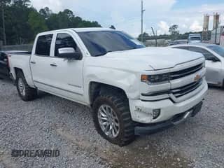 2018 Chevrolet Silverado 1500 LTZ z VIN 3GCUKSEC1JG117139, wystawiony jako IAAI lot #42601231 z przebiegiem 207 742 mil mil oraz . Historia ofert i sprzedaży dostępna na DreamBid. Obrazek 1.