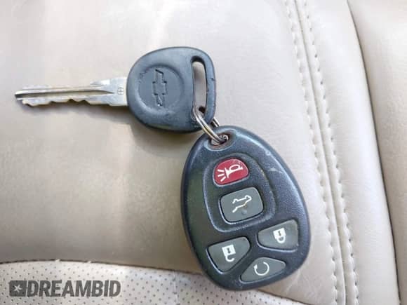 2009 Chevrolet Traverse LTZ с VIN 1GNER33D39S103465, выставлен на аукционе IAAI как лот 42232210 с пробегом 98 260 миль миль и . История ставок и продаж доступна на DreamBid. Изображение 11.