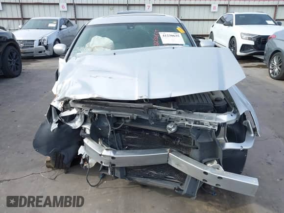 2007 Dodge Magnum R/T with VIN 2D4GV572X7H631139, listed as a IAAI auction lot 41230635 with 157,204 mi miles and . Bid and sale history available at DreamBid. Image 13.