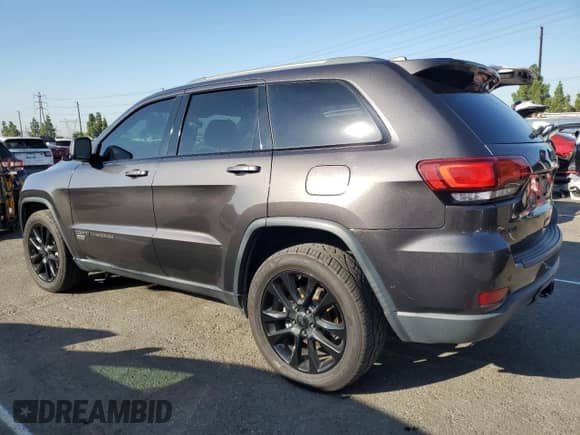 2017 Jeep Grand Cherokee Altitude с VIN 1C4RJFAG0HC671522, выставлен на аукционе Copart как лот 83964475 с пробегом 95 686 миль миль и Списание • Salvage title. История ставок и продаж доступна на DreamBid. Изображение 2.