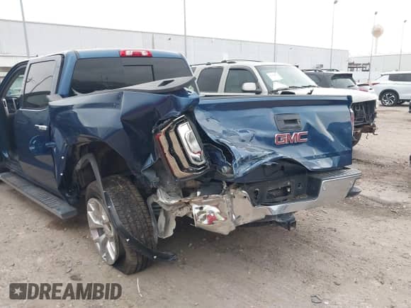 2018 GMC Sierra 1500 SLT z VIN 3GTP1NEC1JG227111, wystawiony jako IAAI lot #42477968 z przebiegiem 140 149 mil mil oraz . Historia ofert i sprzedaży dostępna na DreamBid. Obrazek 6.