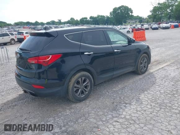 2013 Hyundai Santa Fe Sport with VIN 5XYZUDLB2DG026678, listed as a IAAI auction lot 42251294 with 197,571 mi miles and . Bid and sale history available at DreamBid. Image 4.