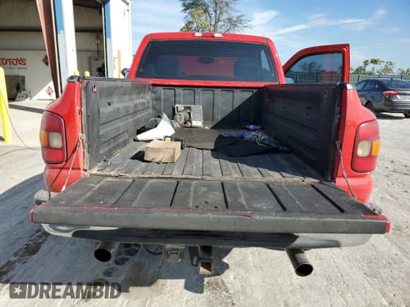 2003 Chevrolet Silverado 1500 LS z VIN 1GCEK14T93Z328513, wystawiony jako Copart lot #84976055 z przebiegiem 148 602 mil mil oraz Szkoda całkowita • Salvage title. Historia ofert i sprzedaży dostępna na DreamBid. Obrazek 10.