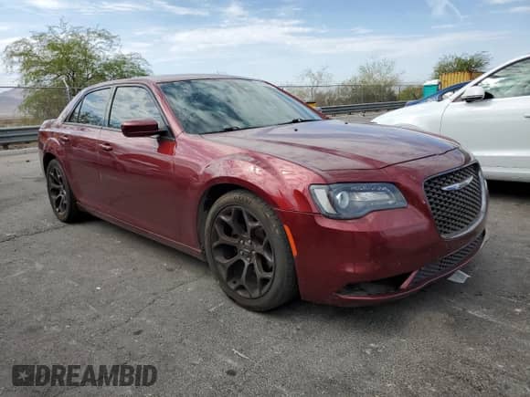 2019 Chrysler 300 S с VIN 2C3CCABG2KH633994, выставлен на аукционе Copart как лот 69229435 с пробегом 144 674 миль миль и Списание • Salvage title. История ставок и продаж доступна на DreamBid. Изображение 4.