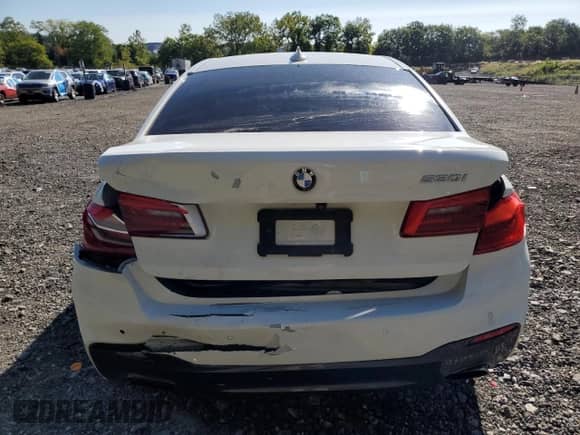 2017 BMW 5 Series 530i xDrive с VIN WBAJA7C3XHG905670, выставлен на аукционе Copart как лот 71275735 с пробегом 61 123 миль миль и Списание • Salvage title. История ставок и продаж доступна на DreamBid. Изображение 6.