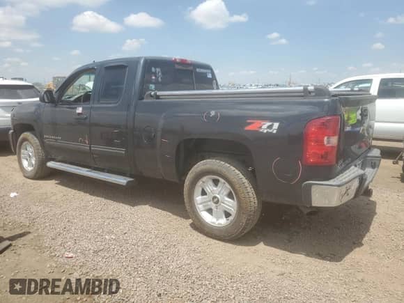 2009 Chevrolet Silverado 1500 LTZ с VIN 1GCEK39099Z145275, выставлен на аукционе Copart как лот 62400045 с пробегом 125 566 миль миль и Списание • Salvage title. История ставок и продаж доступна на DreamBid. Изображение 2.