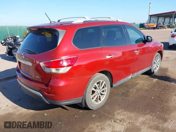 2014 Nissan Pathfinder SL with VIN 5N1AR2MN4EC637843, listed as a IAAI auction lot 42706403 with 155,207 mi miles and . Bid and sale history available at DreamBid. Image 4.