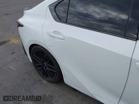 2023 Lexus IS 500 F Sport Performance Premium z VIN JTHAP1D26P5004955, wystawiony jako IAAI lot #43348224 z przebiegiem Nie podano mil oraz . Historia ofert i sprzedaży dostępna na DreamBid. Obrazek 18.