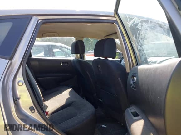 2010 Nissan Rogue SL с VIN JN8AS5MV2AW602130, выставлен на аукционе IAAI как лот 43014993 с пробегом 170 833 миль миль и . История ставок и продаж доступна на DreamBid. Изображение 8.