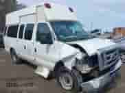 2008 Ford Econoline Cargo Commercial z VIN 1FTNS24W28DB54840, wystawiony jako IAAI lot #41966034 z przebiegiem 85 087 mil mil oraz . Historia ofert i sprzedaży dostępna na DreamBid. Obrazek 1.