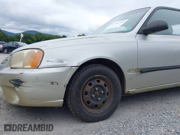 2002 Hyundai Accent с VIN KMHCF35G12U230303, выставлен на аукционе IAAI как лот 42969384 с пробегом 137 565 миль миль и . История ставок и продаж доступна на DreamBid. Изображение 17.
