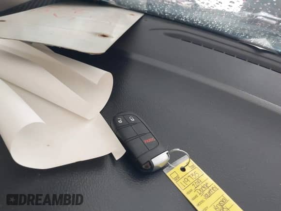 2019 Dodge Journey SE with VIN 3C4PDCBB9KT845177, listed as a IAAI auction lot 43296415 with 162,846 mi miles and . Bid and sale history available at DreamBid. Image 11.