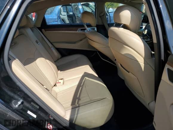 2015 Hyundai Genesis 3.8L с VIN KMHGN4JE4FU059423, выставлен на аукционе Copart как лот 81182395 с пробегом 96 029 миль миль и Списание • Salvage title. История ставок и продаж доступна на DreamBid. Изображение 10.