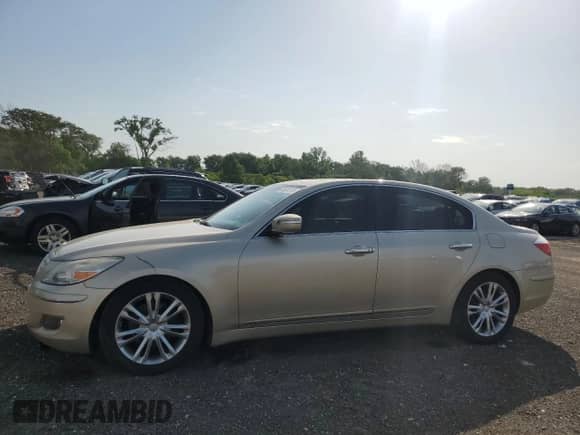 2009 Hyundai Genesis with VIN KMHGC46F49U044111, listed as a Copart auction lot 61601315 with 143,503 mi miles and Clean title. Bid and sale history available at DreamBid. Image 1.