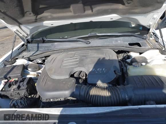 2012 Chrysler 300 Limited с VIN 2C3CCACG3CH138252, выставлен на аукционе IAAI как лот 43144982 с пробегом Не указан миль и . История ставок и продаж доступна на DreamBid. Изображение 10.