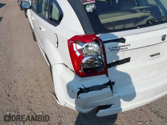 2007 Dodge Caliber R/T with VIN 1B3HE78KX7D409274, listed as a IAAI auction lot 42727725 with Not provided miles and . Bid and sale history available at DreamBid. Image 6.