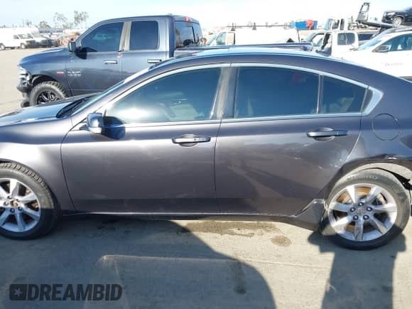 2014 Acura TL Technology с VIN 19UUA8F53EA002070, выставлен на аукционе IAAI как лот 43247454 с пробегом 143 332 миль миль и . История ставок и продаж доступна на DreamBid. Изображение 14.