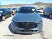 2022 Mazda CX-5 S Carbon Edition z VIN JM3KFBCMXN1619568, wystawiony jako IAAI lot #41828567 z przebiegiem 41 475 mil mil oraz . Historia ofert i sprzedaży dostępna na DreamBid. Obrazek 12.