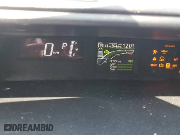 2016 Toyota Prius One z VIN JTDKDTB35G1130396, wystawiony jako Copart lot #80452205 z przebiegiem 115 141 mil mil oraz Szkoda całkowita • Salvage title. Historia ofert i sprzedaży dostępna na DreamBid. Obrazek 9.