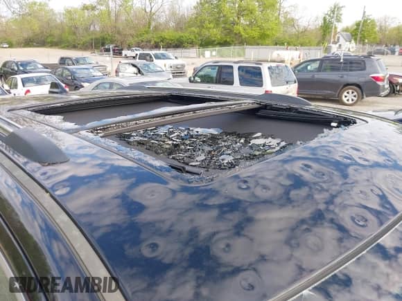 2017 Jeep Grand Cherokee Summit с VIN 1C4RJFJG2HC843906, выставлен на аукционе IAAI как лот 42094832 с пробегом 101 516 миль миль и . История ставок и продаж доступна на DreamBid. Изображение 18.