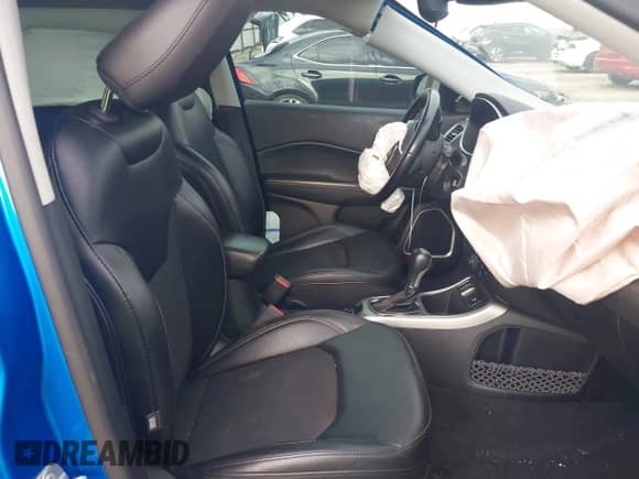 2020 Jeep Compass Altitude с VIN 3C4NJCBB1LT154744, выставлен на аукционе IAAI как лот 43102892 с пробегом 110 167 миль миль и . История ставок и продаж доступна на DreamBid. Изображение 5.