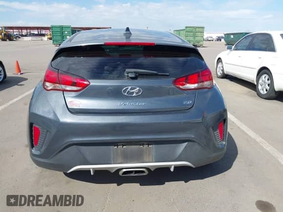 2019 Hyundai Veloster 2.0 с VIN KMHTG6AF0KU015328, выставлен на аукционе IAAI как лот 43406988 с пробегом 61 664 миль миль и . История ставок и продаж доступна на DreamBid. Изображение 16.