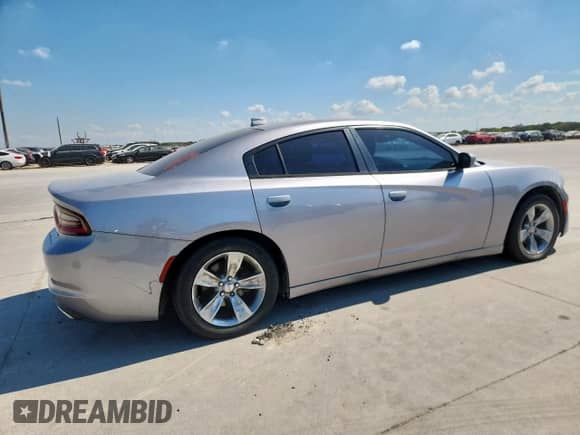 2016 Dodge Charger SXT с VIN 2C3CDXHG0GH215349, выставлен на аукционе Copart как лот 82208885 с пробегом 123 917 миль миль и Списание • Salvage title. История ставок и продаж доступна на DreamBid. Изображение 3.