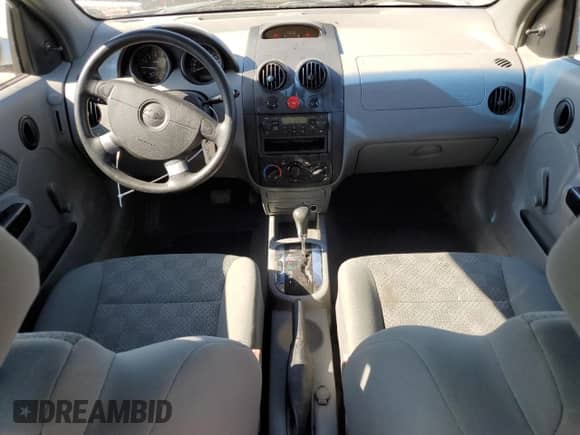 2005 Chevrolet Aveo LS z VIN KL1TD52615B414388, wystawiony jako Copart lot #72605554 z przebiegiem 115 354 mil mil oraz Szkoda całkowita • Salvage title. Historia ofert i sprzedaży dostępna na DreamBid. Obrazek 8.