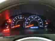 2011 Toyota Camry LE z VIN 4T4BF3EK3BR188612, wystawiony jako Copart lot #81207445 z przebiegiem 139 031 mil mil oraz Czysty tytuł • Clean title. Historia ofert i sprzedaży dostępna na DreamBid. Obrazek 9.