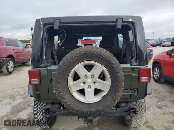 2008 Jeep Wrangler Unlimited Rubicon with VIN 1J4GA69168L601217, listed as a Copart auction lot 81618164 with 145,344 mi miles and Clean title. Bid and sale history available at DreamBid. Image 6.
