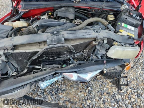 2000 Chevrolet Tahoe LS с VIN 1GNEC13T6YJ161264, выставлен на аукционе Copart как лот 64282905 с пробегом 243 853 миль миль и Списание • Salvage title. История ставок и продаж доступна на DreamBid. Изображение 12.