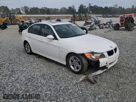 2008 BMW 3 Series 328i with VIN WBAVC53548FZ84714, listed as a Copart auction lot 80795725 with 221,365 mi miles and Salvage title. Bid and sale history available at DreamBid. Image 4.