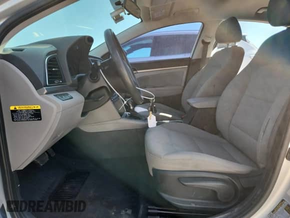 2018 Hyundai Elantra SEL с VIN 5NPD84LF5JH220305, выставлен на аукционе Copart как лот 87362655 с пробегом 130 900 миль миль и Списание • Salvage title. История ставок и продаж доступна на DreamBid. Изображение 7.