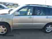 2004 Toyota Highlander с VIN JTEEP21A840030322, выставлен на аукционе IAAI как лот 42647909 с пробегом 251 454 миль миль и . История ставок и продаж доступна на DreamBid. Изображение 15.