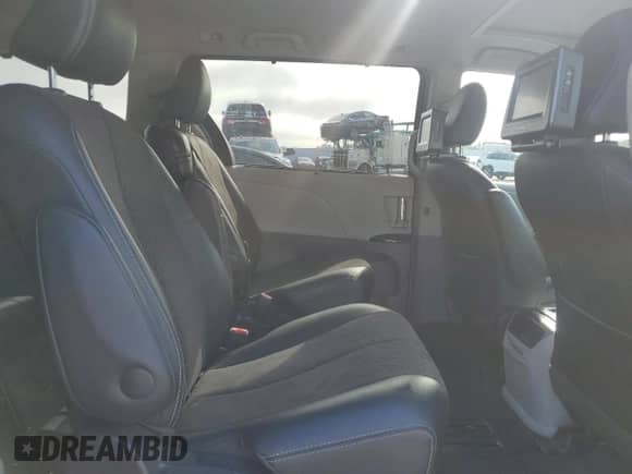 2011 Toyota Sienna SE с VIN 5TDXK3DCXBS103568, выставлен на аукционе Copart как лот 67611515 с пробегом 103 600 миль миль и Списание • Salvage title. История ставок и продаж доступна на DreamBid. Изображение 11.