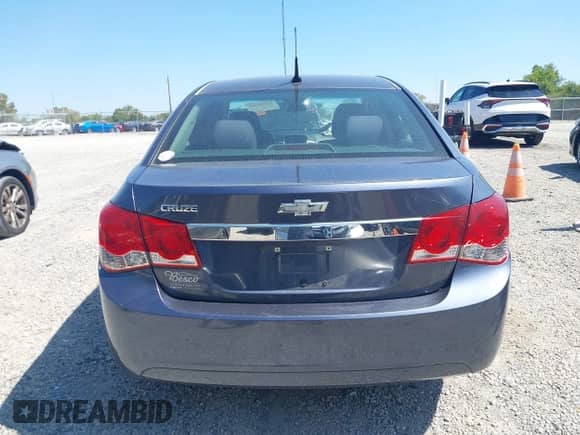 2014 Chevrolet Cruze LS с VIN 1G1PA5SH1EZ233176, выставлен на аукционе IAAI как лот 43194514 с пробегом 149 332 миль миль и . История ставок и продаж доступна на DreamBid. Изображение 17.