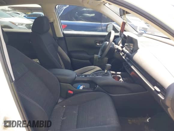 2023 Honda HR-V LX с VIN 3CZRZ1H3XPM743705, выставлен на аукционе IAAI как лот 42331612 с пробегом 24 452 миль миль и . История ставок и продаж доступна на DreamBid. Изображение 5.