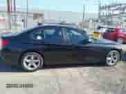 2012 BMW 3 Series 328i с VIN WBA3A5G56CNN65690, выставлен на аукционе IAAI как лот 43122034 с пробегом 129 550 миль миль и . История ставок и продаж доступна на DreamBid. Изображение 13.