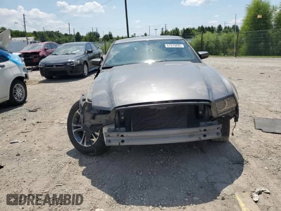 2014 Ford Mustang Premium с VIN 1ZVBP8AM6E5264657, выставлен на аукционе Copart как лот 67979895 с пробегом 121 982 миль миль и Списание • Salvage title. История ставок и продаж доступна на DreamBid. Изображение 5.