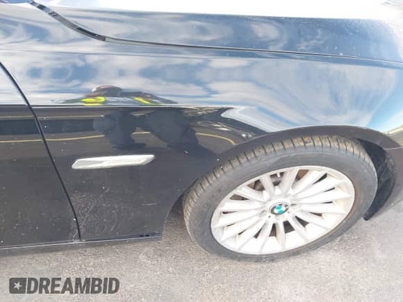 2012 BMW 5 Series 535i с VIN WBAFR7C58CC813375, выставлен на аукционе IAAI как лот 43353434 с пробегом 183 675 миль миль и . История ставок и продаж доступна на DreamBid. Изображение 6.