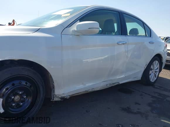 2015 Honda Accord Touring z VIN 1HGCR3F90FA000028, wystawiony jako IAAI lot #42353710 z przebiegiem 119 387 mil mil oraz . Historia ofert i sprzedaży dostępna na DreamBid. Obrazek 18.