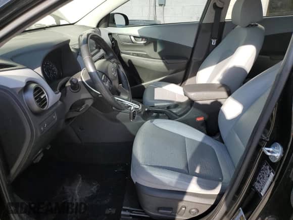 2018 Hyundai Kona Limited z VIN KM8K3CA53JU087264, wystawiony jako Copart lot #59513755 z przebiegiem 145 686 mil mil oraz Szkoda całkowita • Salvage title. Historia ofert i sprzedaży dostępna na DreamBid. Obrazek 7.