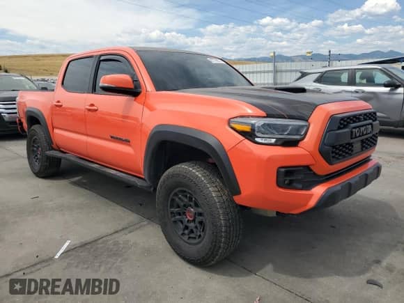 2023 Toyota Tacoma SR z VIN 3TYCZ5AN7PT172533, wystawiony jako Copart lot #67770575 z przebiegiem 16 039 mil mil oraz Szkoda całkowita • Salvage title. Historia ofert i sprzedaży dostępna na DreamBid. Obrazek 4.