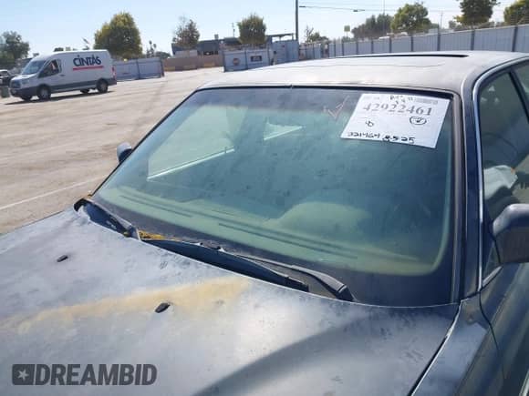 1990 BMW 7 Series with VIN WBAGC4313LDC24751, listed as a IAAI auction lot 42922461 with 221,464 mi miles and . Bid and sale history available at DreamBid. Image 6.